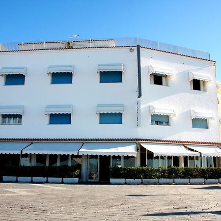 Hotel Excelsior Fano Kültér fotó