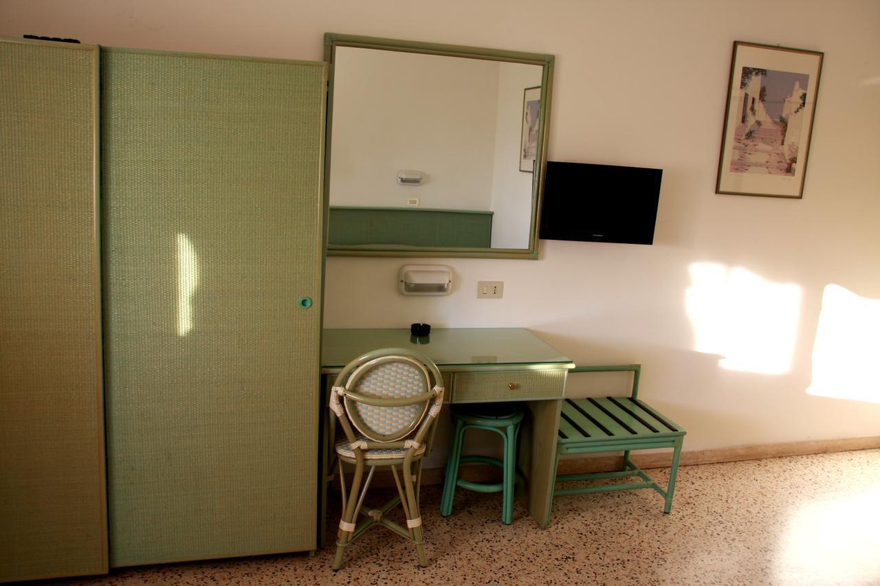 Hotel Excelsior Fano Kültér fotó